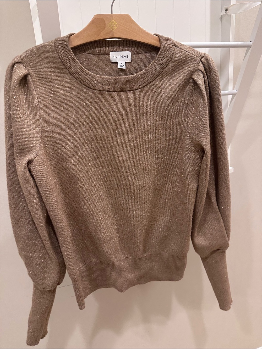 EVEREVE Metallic Puff Sleeve Sweater Taupe Gold Size Small - Picture 3 of 9